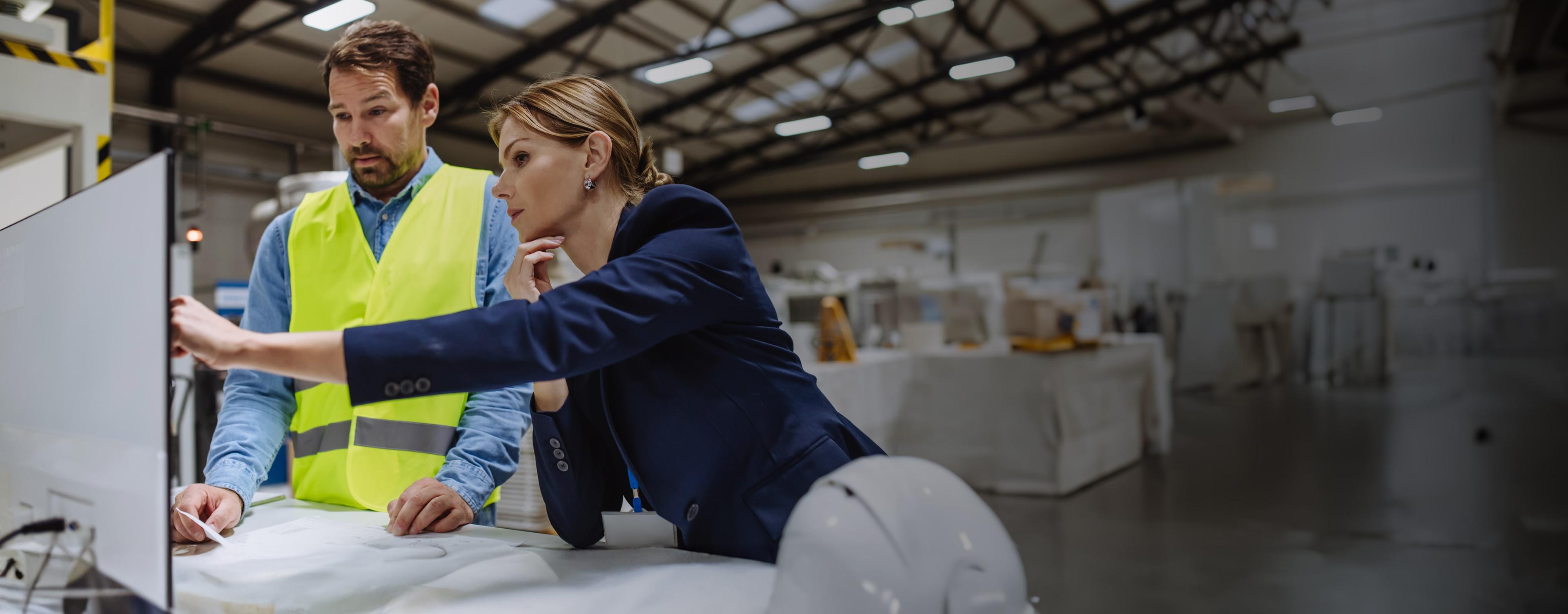 de_logistik_03_cta-with-blur