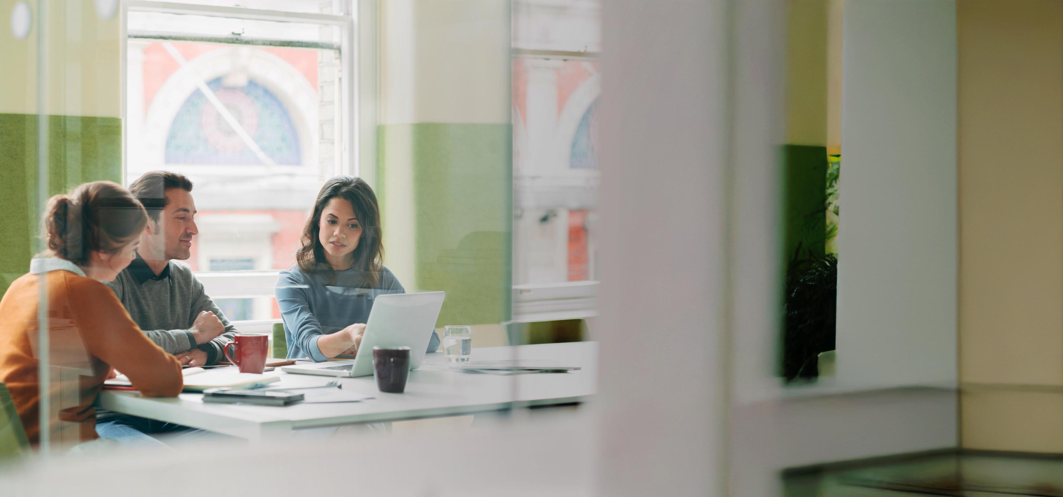 media-kit_02_сta_with_blur-3