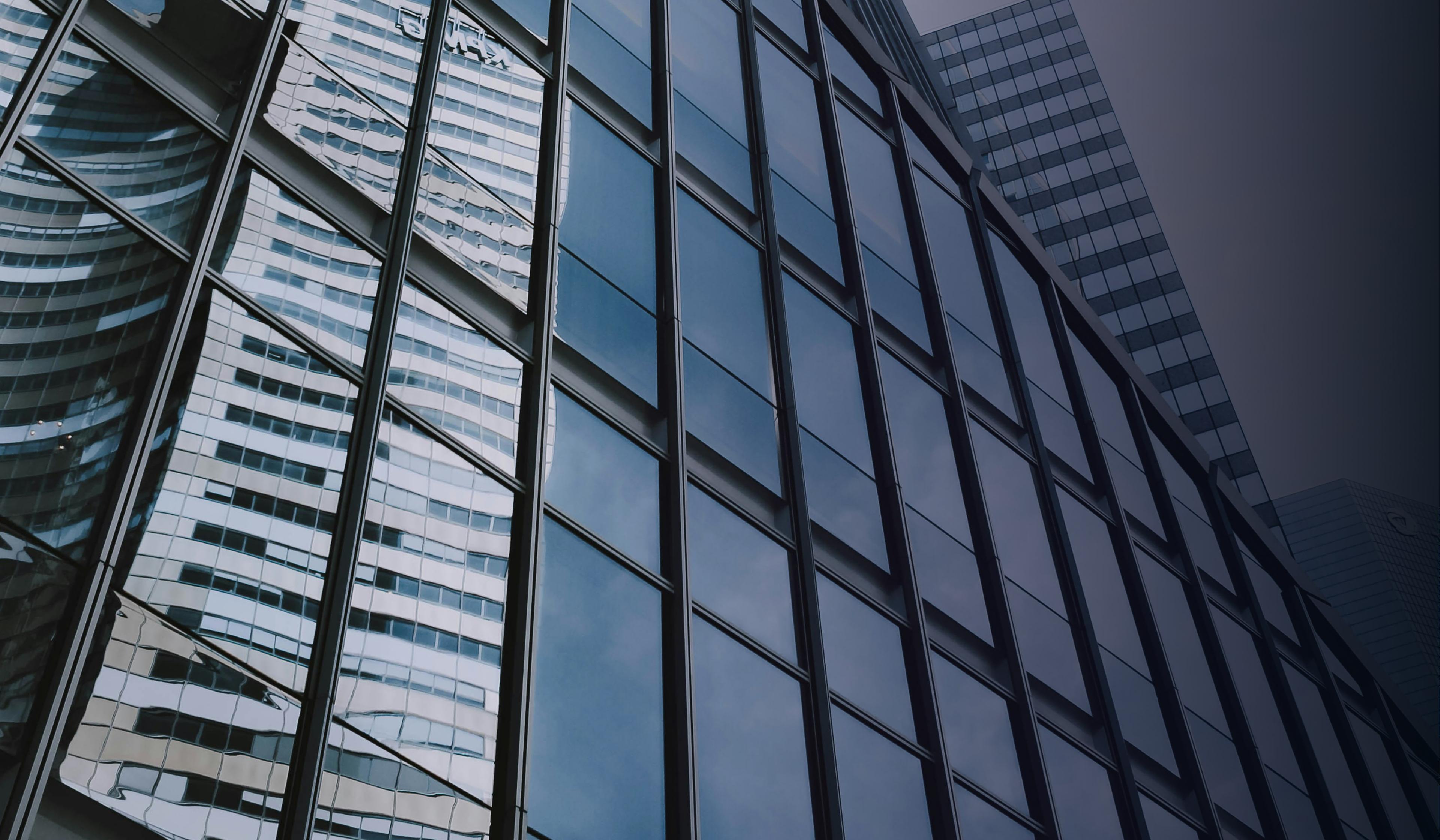 uk_finance_01_cta-with-blur