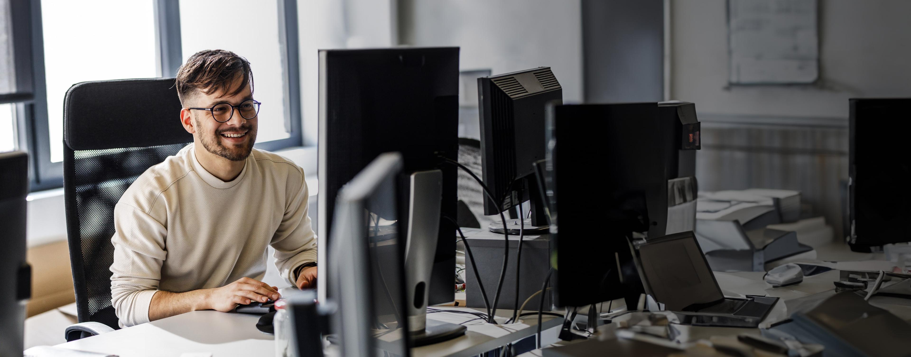 uk_application-modernisation-services-for-UK-companies_01_cta-with-blur